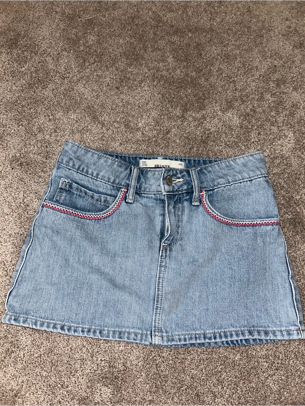 ❌sold ❌New Women’s Hollister Light Blue Denim Mini Skort/Skirt with Pink Accent